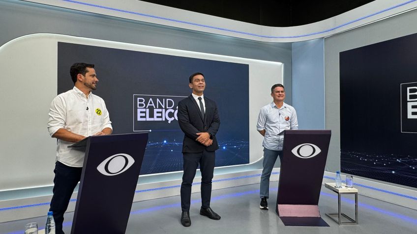 Capitão Alberto Neto (PL) à esquerda, e David Almeida (Avante) à direita para debate da TV Bandeirantes em Manaus • 14/10/2024 - André Meirelles