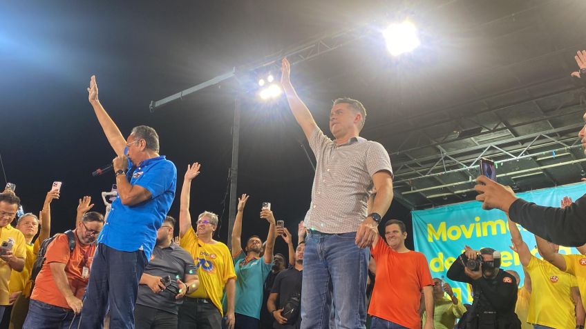 Silas Câmara (à esquerda) deu apoio a David Almeida em evento em Manaus na última quinta-feira (17) • CNN