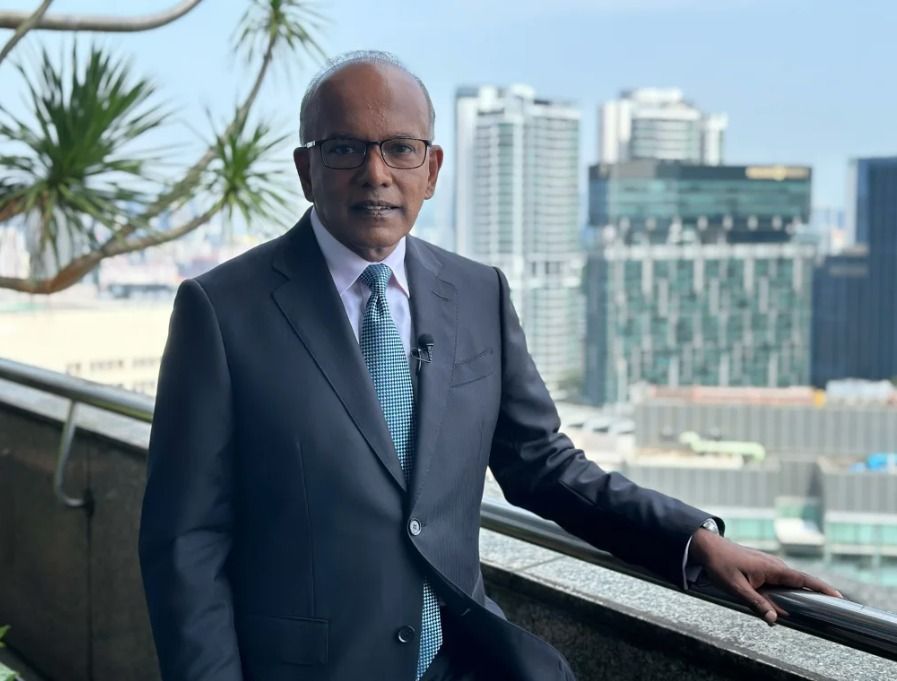 K Shanmugam, Ministro dos Assuntos Internos de Singapura, afirma que a pena de morte atua como um deterrente para crimes relacionados a drogas • Rebecca Wright/CNN