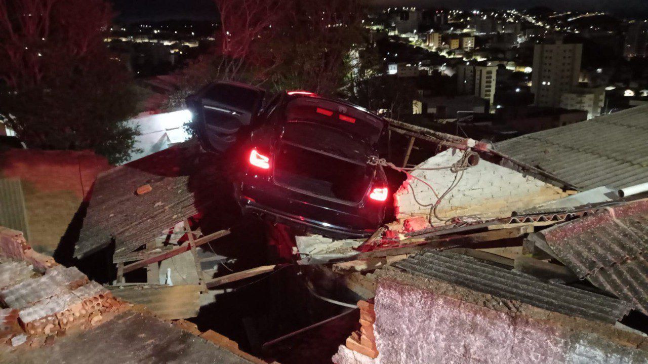 acidente carro Minas Gerais