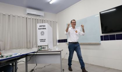 Candidato à Prefeitura de Cuiabá, Lúdio Cabral (PT), vota neste domingo (27)
