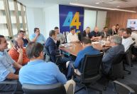 União fecha apoio a Hugo Motta e prepara retirada de Elmar da disputa na Câmara