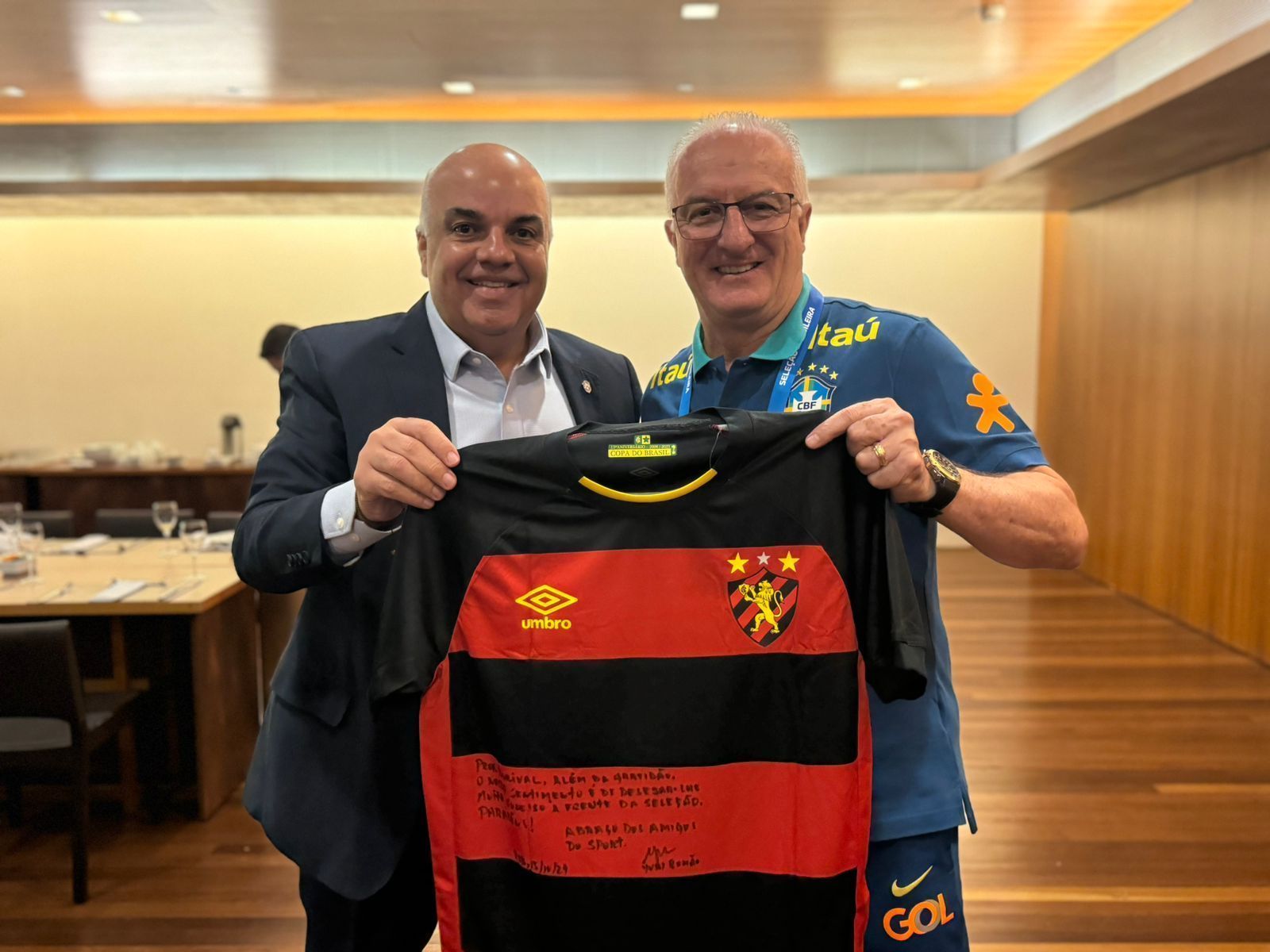 Yuri Romão com o técnico Dorival Jr