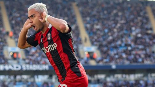 Andreas Pereira comemora gol contra o Manchester City pela 7ª rodada da Premier League