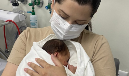 Ex-BBB Andressa Ganacin atualiza estado de saúde da filha, que está internada