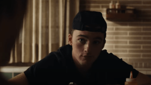 Angus Cloud em "The Line"