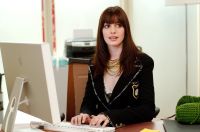 Par de Anne Hathaway não estará em "O Diabo Veste Prada 2", diz revista