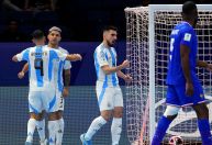 Argentina vence a França e encara o Brasil na decisão do Mundial de Futsal
