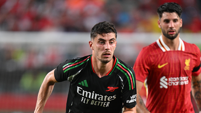 Arsenal e Liverpool se enfrentam pela Premier League