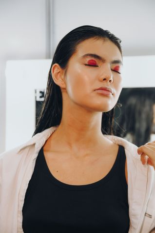Backstage de beleza Catarina Mina na SPFW N58 • Divulgação