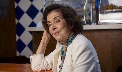 Afastada da TV, Betty Faria retorna às novelas em "Volta Por Cima"