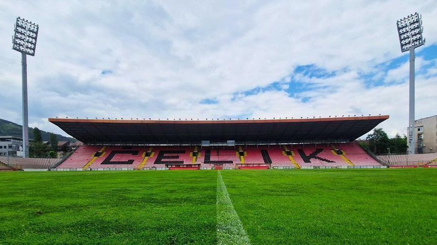 Estádio Bilino Polje, na Bósnia