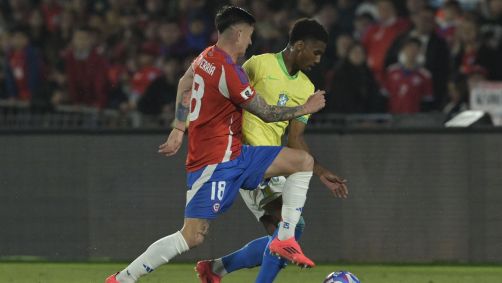 Lance de Chile x Brasil pelas Eliminatórias
