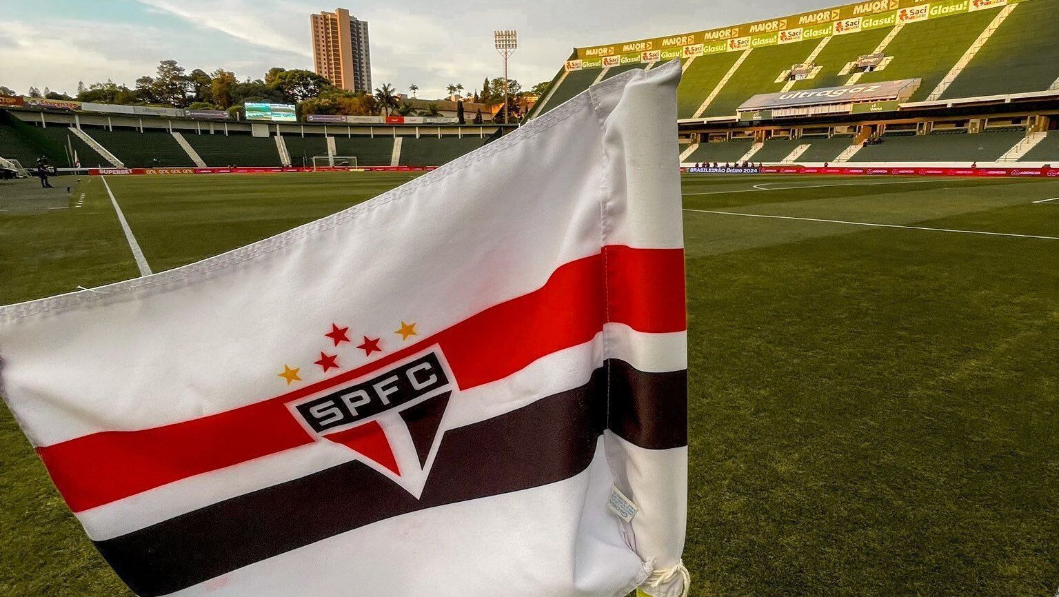 São Paulo e Vasco se enfrentam no Brinco de Ouro, em Campinas, pelo Brasileirão