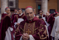 "Conclave": o que é real no filme que mostra eleição do papa?