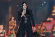 Lisa, Cher e Tyla transformam passarela da Victoria's Secret em pista de dança