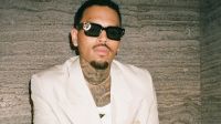 Em tribunal, Chris Brown se declara inocente de acusação de agressão