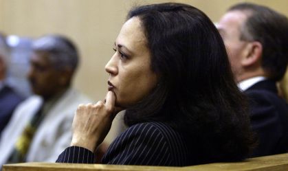 Adversários atacam histórico de Kamala Harris como promotora