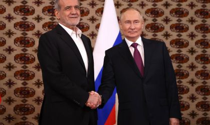 Putin elogia laços com o Irã em 1ª reunião com novo presidente