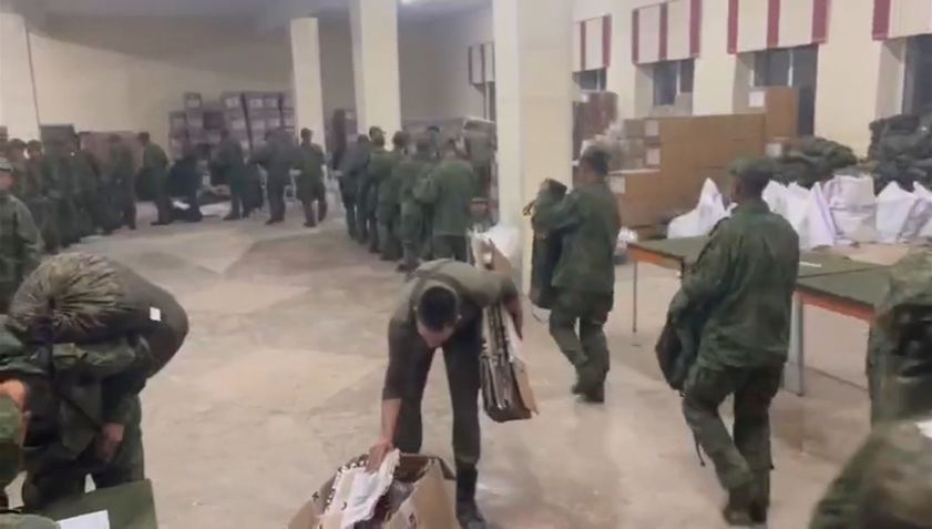 Tropas da Coreia do Norte em centro de treinamento russo • Ukrainian Center for Strategic Communication and Information Security via CNN Newsource