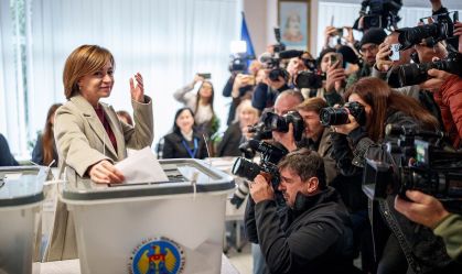 Moldávia apoia adesão à UE em referendo com interferência da Rússia
