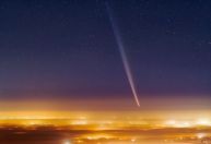"Cometa do século": veja fotos da passagem do astro pela Terra