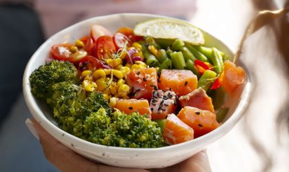 Alimentação pode influenciar sintomas da psoríase, aponta estudo