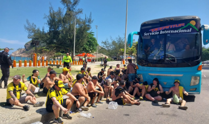 Tudo o que sabemos sobre o confronto dos torcedores do Peñarol no RJ