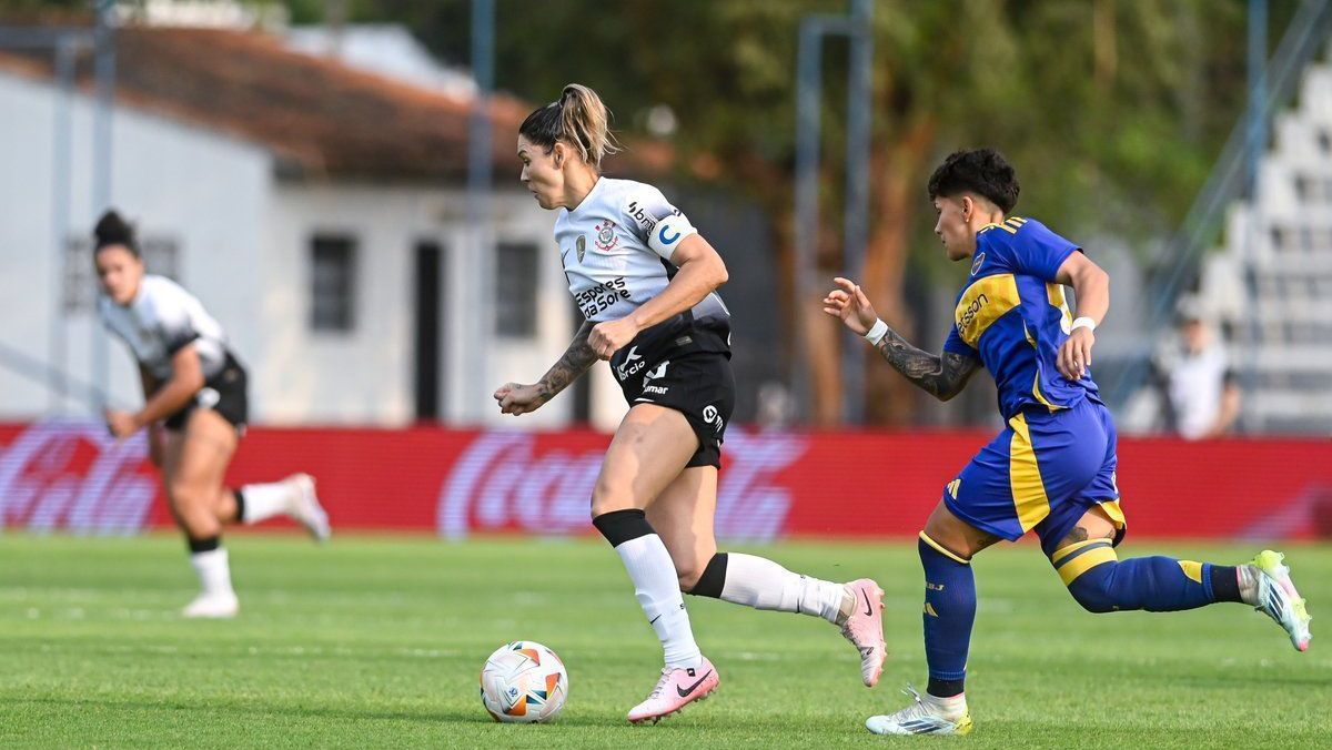 Gabi Zanotti marcou o gol da vitória que garantiu o Corinthians na final da Libertadores Feminina