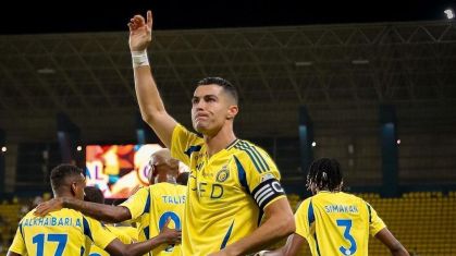Cristiano Ronaldo comemora gol contra o Al-Orobah pela liga saudita