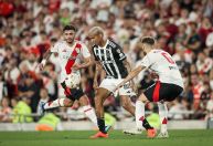 Atlético-MG segura pressão do River Plate e avança para a final da Libertadores