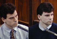 Irmãos Menendez: documentário inédito sobre o caso estreia nesta segunda (7)