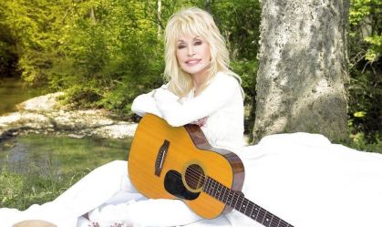 Dolly Parton adia shows em Las Vegas devido a problemas de saúde