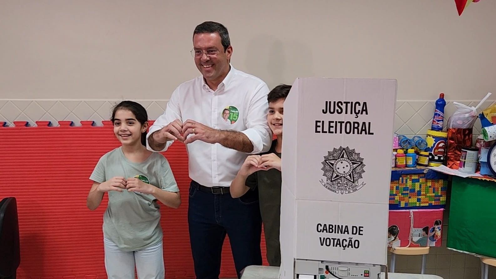 Doutor Furlan, do MDB, é reeleito prefeito de Macapá