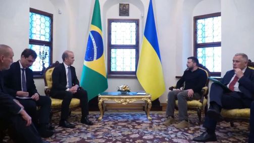 Rafael de Mello Vidal, embaixador do Brasil na Ucrânia, e Volodymyr Zelensky