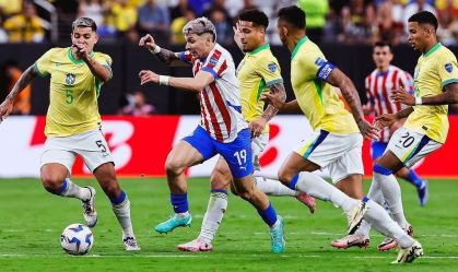 Jogador da Premier League diz que "quase morreu" em avião