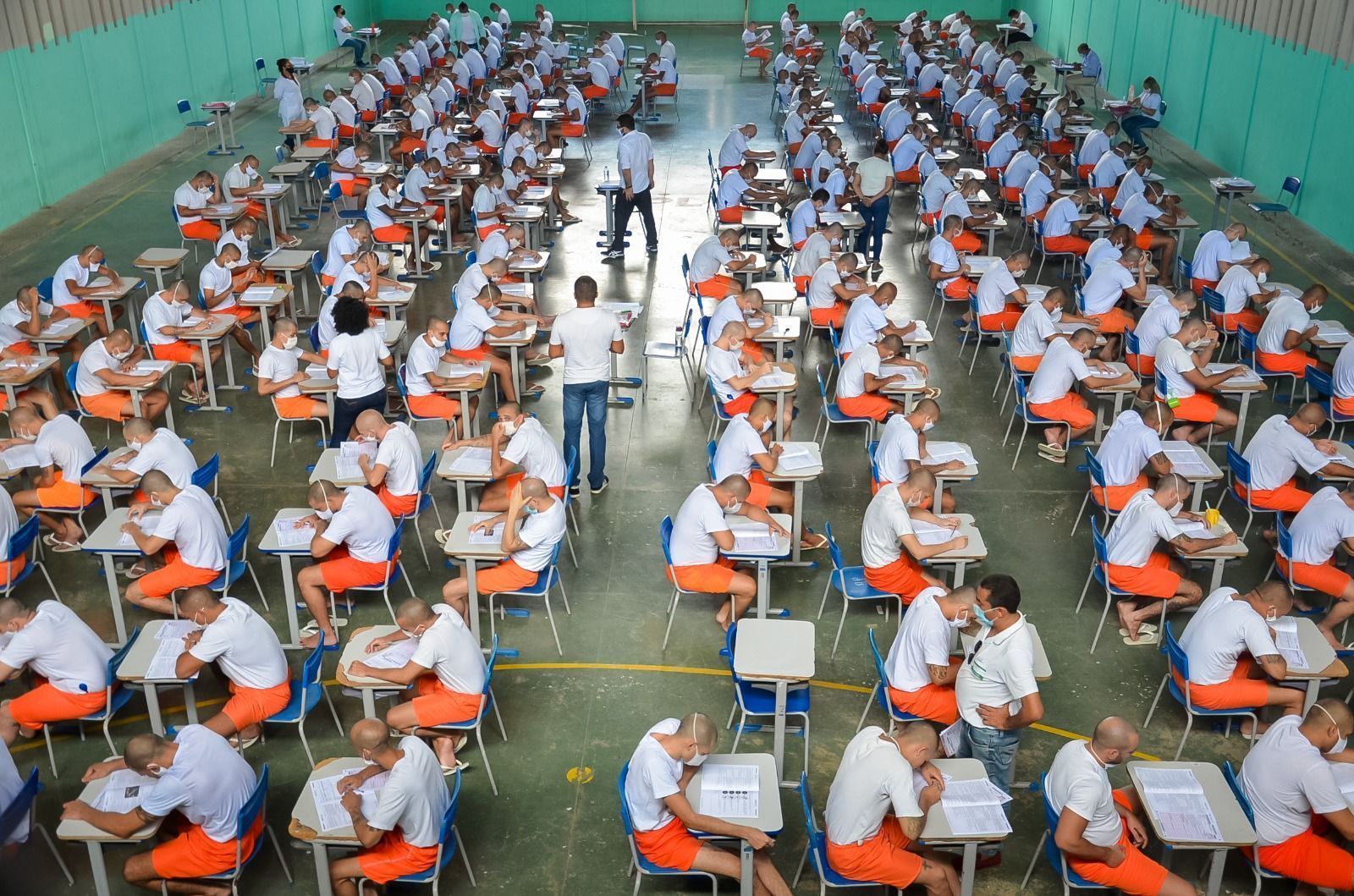 Enem PPL 2024: mais de 97 mil inscritos fazem a prova nesta terça e ...