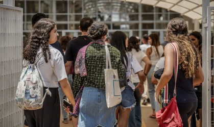Fies 2025: estudantes pré-selecionados devem finalizar inscrição hoje