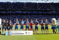 Time de LALIGA troca crianças por cachorros em entrada de campo; veja fotos