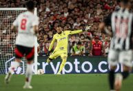Herói na Argentina, Everson reage à classificação do Atlético-MG na Libertadores