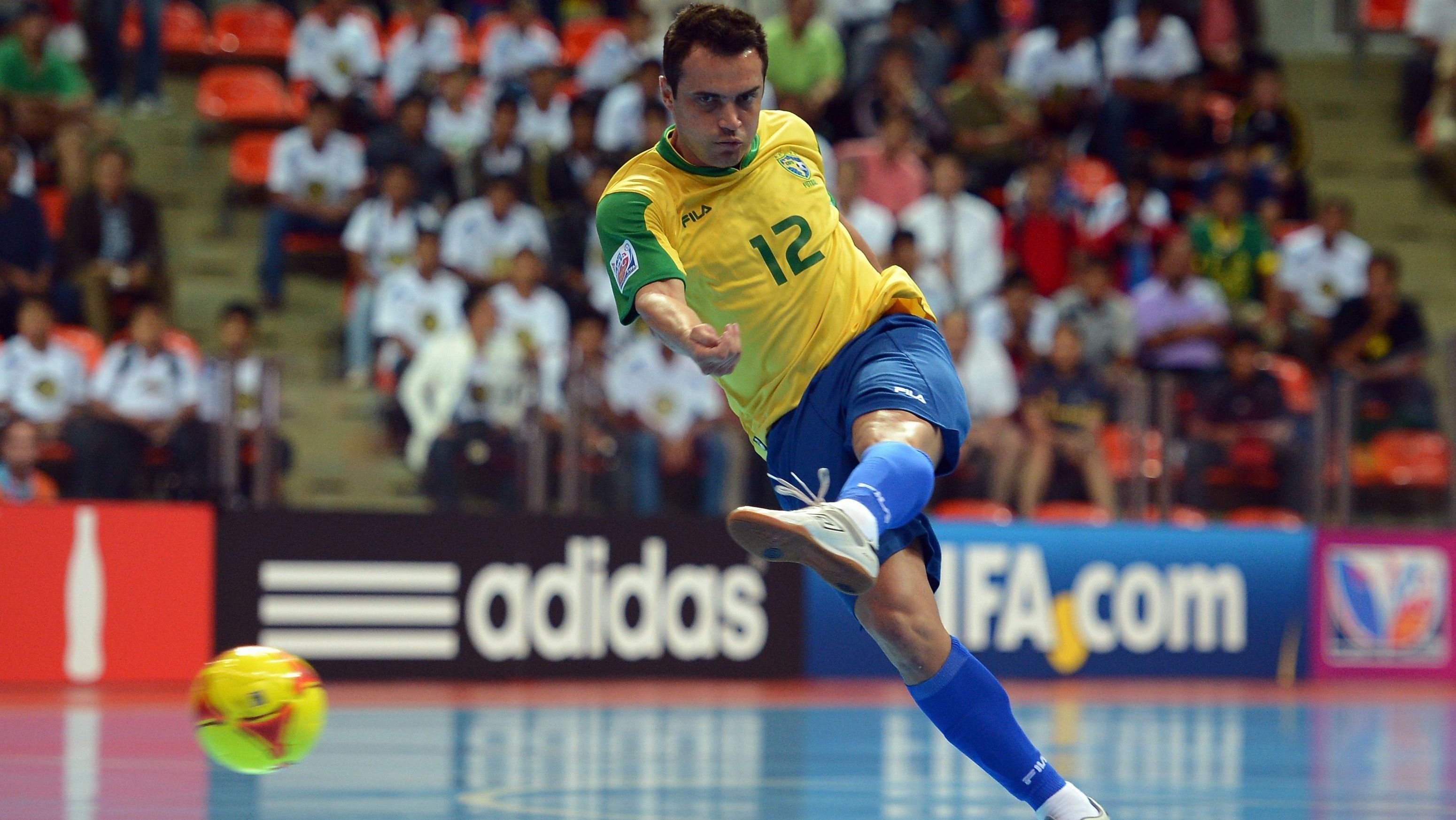 Falcão em jogo contra a Argentina pelas quartas de final da Copa do Mundo de Futsal de 2012, em Bangkok, na Tailândia