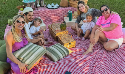 Familiares celebram 2 anos de Maria Flor, filha de Virginia e Zé Felipe; veja