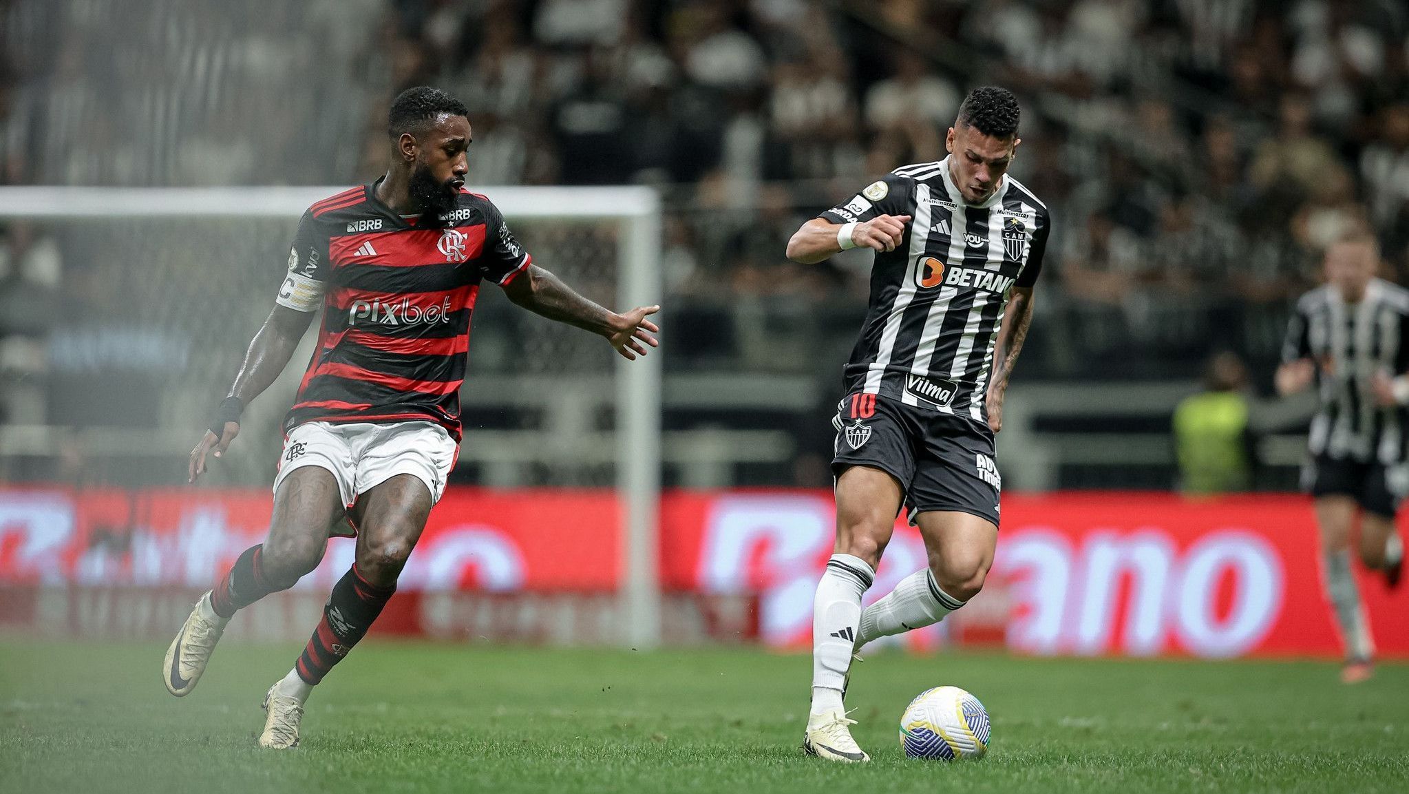 Atlético-MG e Flamengo, em jogo válido pelo Campeonato Brasileiro de 2024
