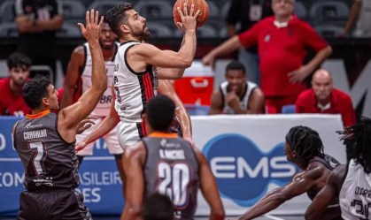 Unifacisa e Flamengo se enfrentam no NBB