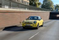 Pré-venda do novo Mini Cooper E começa nesta segunda (7); confira valor