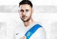 Jogador da seleção da Grécia é encontrado morto em sua piscina