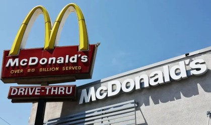 McDonald's mexe em cardápio nos EUA para lanches caberem no bolso do consumidor