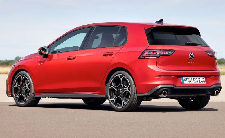 Volkswagen Golf GTI vai retornar ao Brasil •