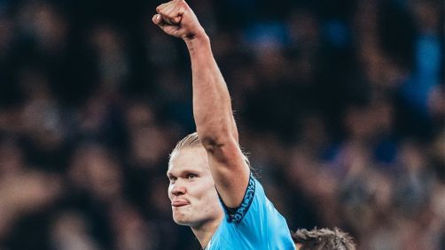 Haaland comemora um de seus gols com a camisa do City na Champions