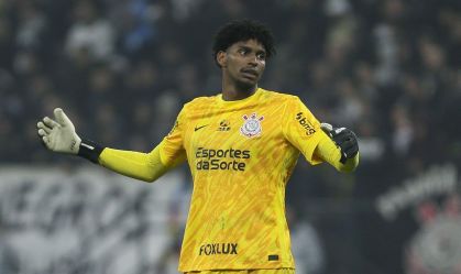 Corinthians pagará R$ 500 mil por Hugo Souza e pela chance de ganhar R$ 31,5 milhões